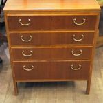 241 5261 CHEST OF DRAWERS